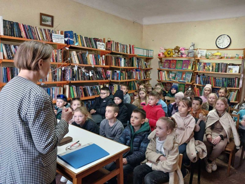 Екологічний десант «Де пташки, там гинуть комашки» (до Міжнародного дня птахів) 