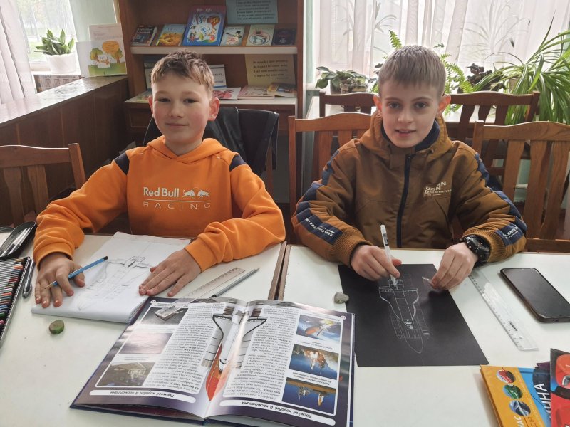 Бібліомікс «Світ знань відкривають енциклопедії»