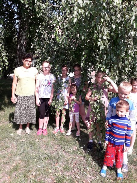 Бесіда на галявині «Лікарські рослини» у «Бібліотеці під відкритим небом»