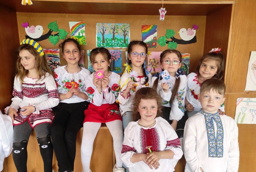 Фото-мікс «Вишиванка – долі оберіг». (День вишиванки)