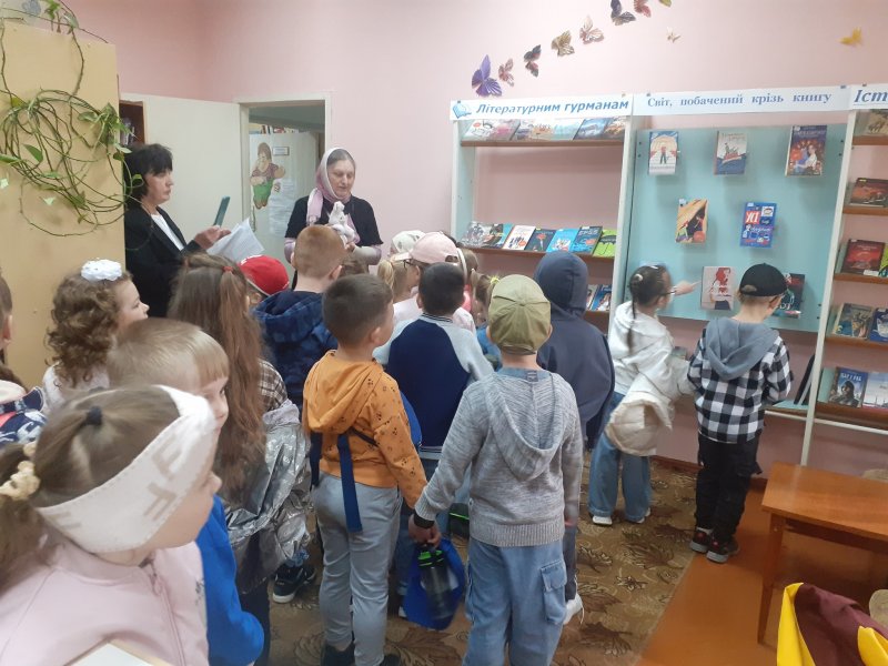 Книжкова вітальня «Повчальні казки»
