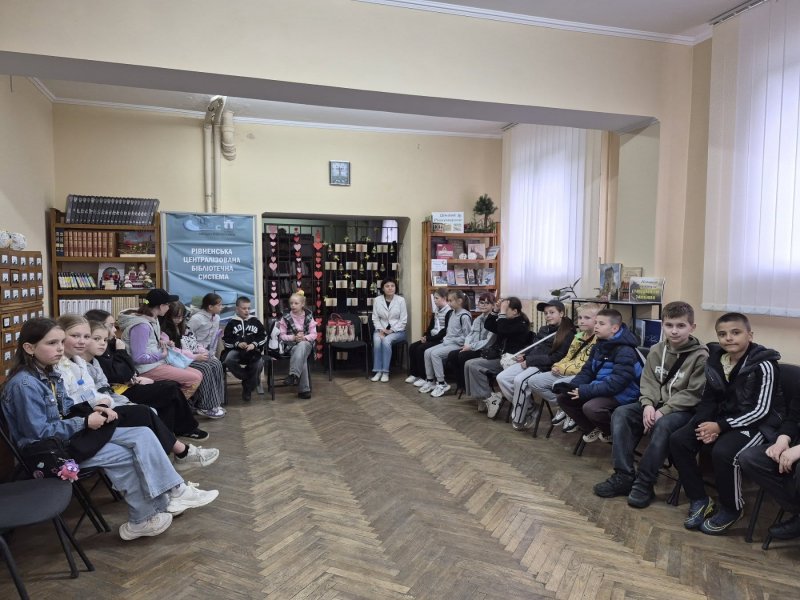 Бібліотечний вікенд «Кольорове літо в бібліотеці» 