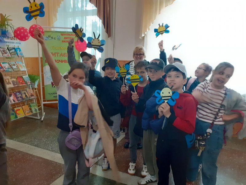 Майстер-клас з виготовлення «Веселої бджілки» (Бібліотека під відкритим небом – 2026)