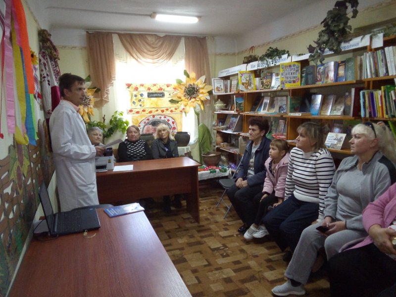 Зустріч з лікарем Олегом Павловичем Колосом в бібліотеці-філії № 5