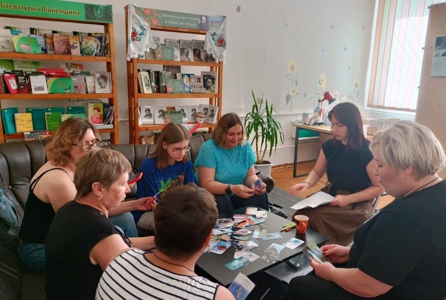 Зустріч «Трохи літа для себе: мистецтво відновлення» у межах проєкту «Майстерня створення сенсів ”Коло тепла: 12 кроків до себе”»