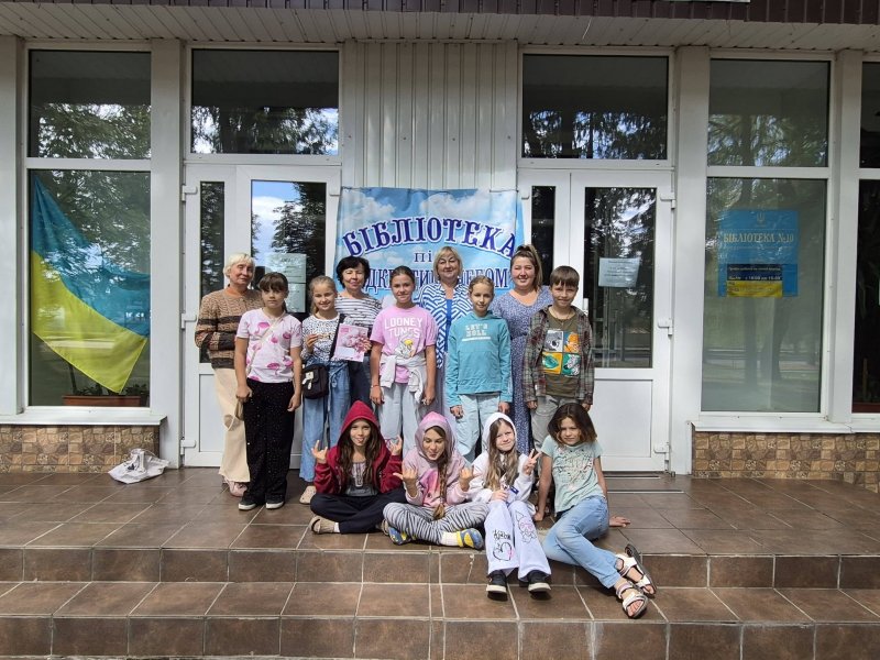 Веселий вернісаж «Прощавай, літо!» (Бібліотека під відкритим небом – 2026)