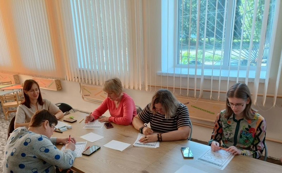 Проєкт «Коло тепла: 12 кроків до себе»  Саморозвиток ”Метафоричні карти”