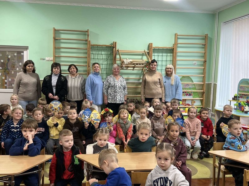 Літературно-пізнавальне свято ”Свято рідної мови” (До Дня української писемності та мови)