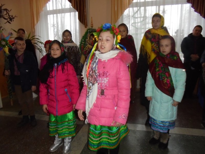 Народознавча година «Щедрівка й коляда в кожну хату загляда»