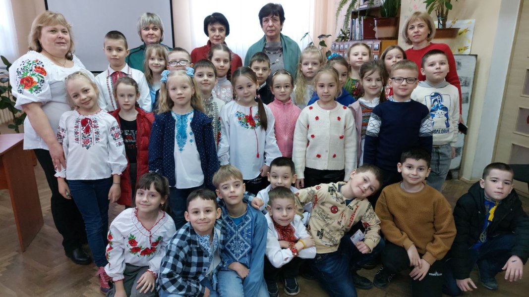 Інформ-шоу з Тетяною Собецькою «Сучасний письменник рідного краю» (Тиждень дитячої та юнацької книги  «Книга змінює світ»)
