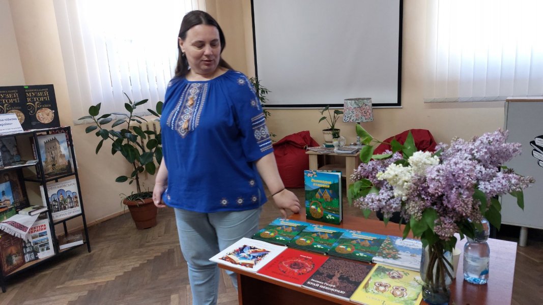 Іванна Голуб презентує збірку казок «Великоднє пташеня» 