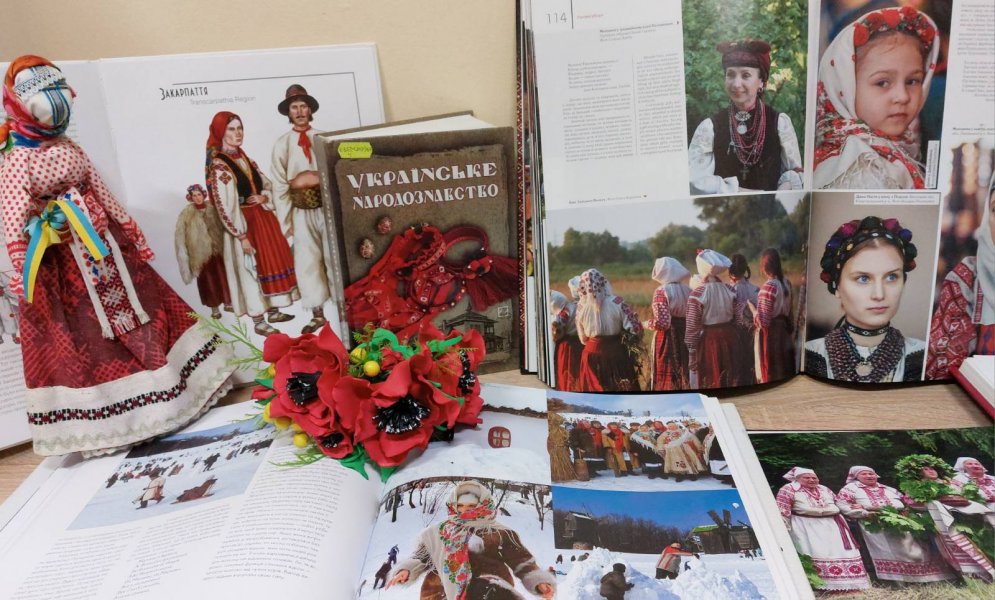 Цікаві факти «Головний жіночий оберіг» (Всесвітній день української хустки)