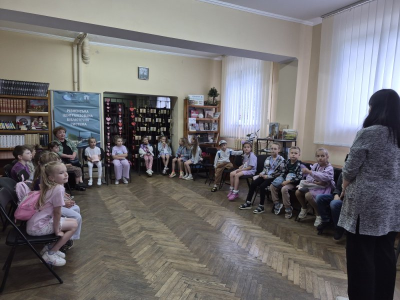 Бібліотечний вікенд «Кольорове літо в бібліотеці»