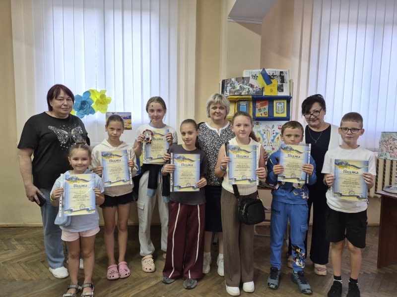 Пиріг єдності «Читаюча родина єднає Україну» (Бібліотека під відкритим небом – 2026)