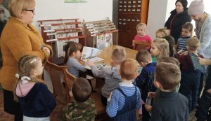 Екскурсія до бібліотеки «Знайомство з бібліотекою»