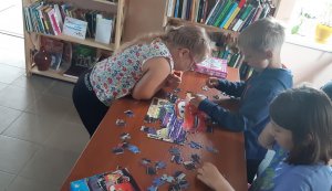 Бібліомайданчик ”Літні забави”