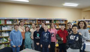 Урок мови ”Плекатимеш мову - цвістимуть слова”
