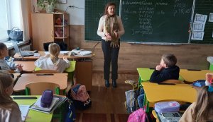Бібліотечний урок «Книги, які знають все»