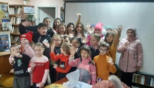 Фольклорні посиденьки ”Дзвінко лине коляда - українців всіх єдна”