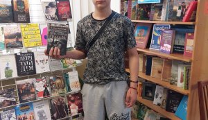 Книжкова виставка ”Еріх Марія Ремарк - класик втраченого покоління”