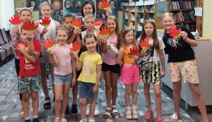 Літня читальня ”Казки під вишнею” Бібліотека під відкритим небом