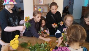 Парковий вікенд ”Літня мандрівка книголюбів” Бібліотека під відкритим небом