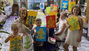 Екологічна галявина ”Дерева - живі легені нашої планети”  Бібліотека під відкритим небом