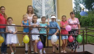 Подорож веселим потягом  у «Бібліотеці під відкритим небом»