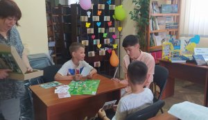 Краєзнавча віртуальна прогулянка містом «Що ти знаєш про рідне місто?» Фотосушка «Образи старого міста» Вікторина-факт «Ми–рівняни»