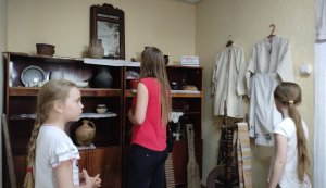 Народознавча світлиця