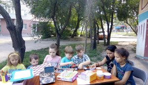Свято розваг «Із книг я знаю все на світі».