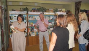 Відео презентація  «Світло непогасної зірки» та виставка однієї книги до 120 років від дня народження Наталії Ужвій