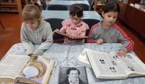 Літературний огляд-портрет «Там в широкім полі воля…»