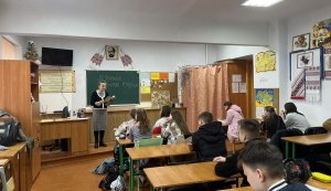 Година поетичного настрою ”Поезія єднає серця” (Тиждень дитячої та юнацької книги)
