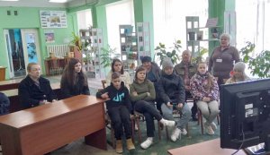 Книга-фільм ”Аліса в країні чудес”