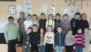 Ерудит-конкурс ”Книгу завжди поважаємо, бо ми з малечку читаємо”