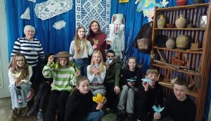 Майстерня радості з Тетяною Мельник ”Витинанка – сонце у віконці” (Тиждень дитячої та юнацької книги) 