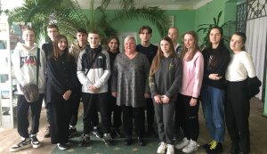 Бібліогостини  з Тамарою Бацмай «Поезія – краса життя земного»  (Тиждень дитячої та юнацької книги)  