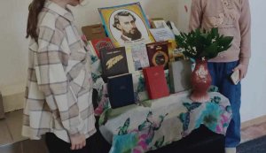 Виставка-портрет ”Художник слова українського” 