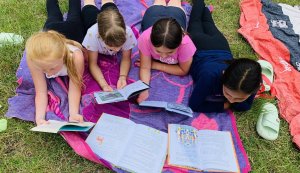 Бібліопікнік «Книжка не має канікул» (Бібліотека під відкритим небом)
