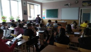 Літературно-мовний КВК  ”Бринить, співає наша мова - чарує, тішить і п'янить”