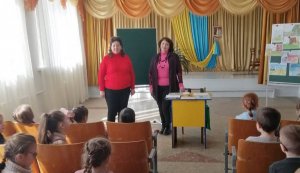 Бібліотечний журфікс «Слався, величайся, українська книго серед дітвори» (Тиждень дитячої та юнацької книги  «Книга змінює світ»)