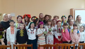 Презентація вистави «Гарбузове сватання» від вихованців літературно-драматичного гуртка клубу «Самоцвіт»