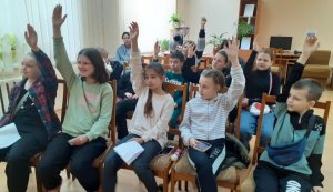 Родинне свято  «Мама – сонечко в сім’ї, ми промінчики її» (До Дня матері)