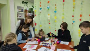 Літературна фантазія «Вічний світоч материнства» (До Дня матері)