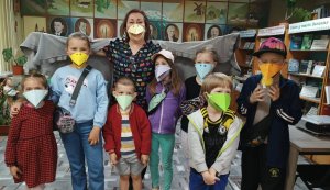 Різнобарвні веселинки ”Граємось, сміємось, майструємо” («Бібліотека під відкритим небом – 2025» в рамках мистецького проєкту «Рівне. Літо. Музика – 2025»)