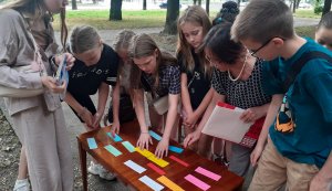 Година розваг «Добре тому жити, хто вміє дружити» («Бібліотека під відкритим небом – 2025» в рамках мистецького проєкту «Рівне. Літо. Музика – 2025»)