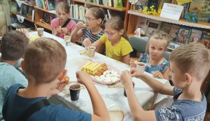 Арт-година «Вуха, лапи, хвіст» («Бібліотека під відкритим небом – 2025» в рамках мистецького проєкту «Рівне. Літо. Музика – 2025»)
