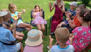 Центр когнітивного тренування «Фітнес для мозку» «Кінезіологія» («Бібліотека під відкритим небом – 2025» в рамках мистецького проєкту «Рівне. Літо. Музика – 2025»)