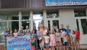Пізнавальний фреш «Цікаві факти про корисну ягоду» («Бібліотека під відкритим небом – 2025» в рамках мистецького проєкту «Рівне. Літо. Музика – 2025»)